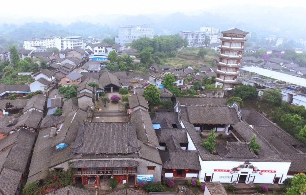 男人喜欢女人穿哪个风格的裤装？游戏画面